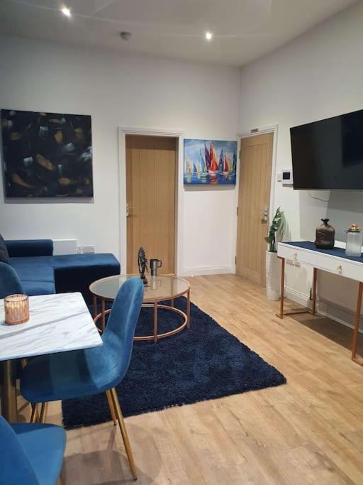 Apartment Blue Room, Stylish Near Centre Nottingham