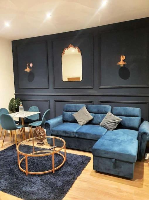 Blue Room, Stylish Near Centre Nottingham